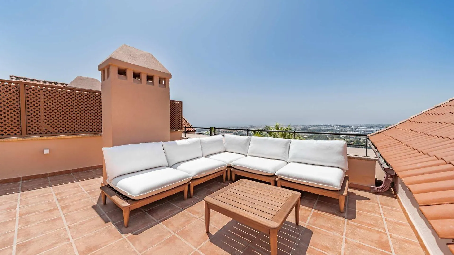 Heated Rooftop Pool Penthouse Views Magna Marbella Apartment