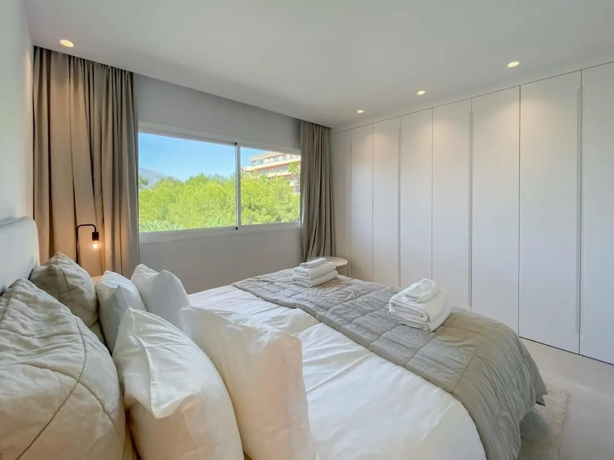 Heated Rooftop Pool Penthouse Views Magna Marbella Lejlighed